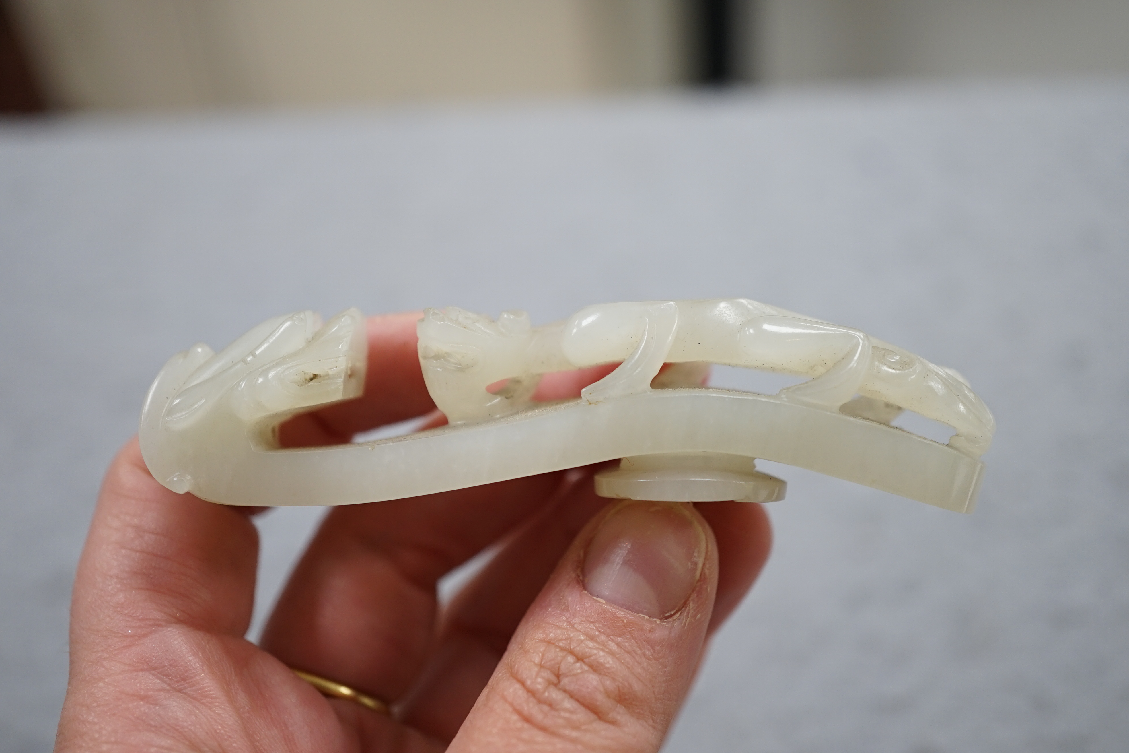 A Chinese white jade ‘dragon’ belt hook, 18th/19th century